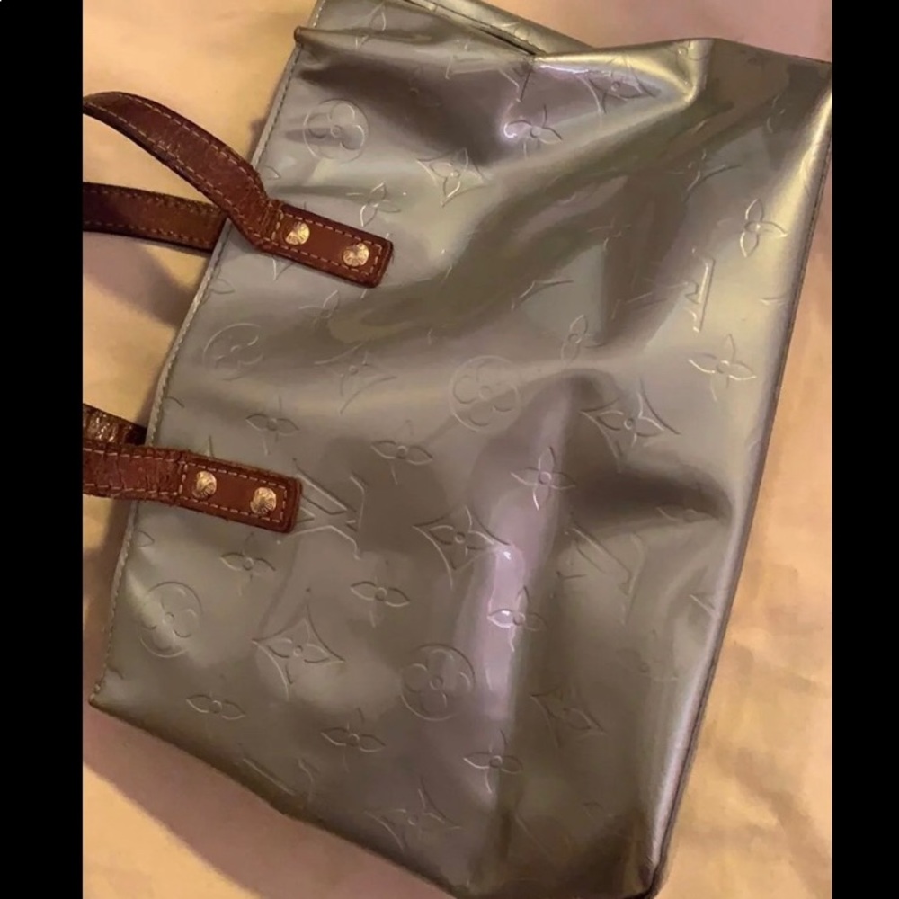 Louis Vuitton small patent leather bag - Picture 3 of 5